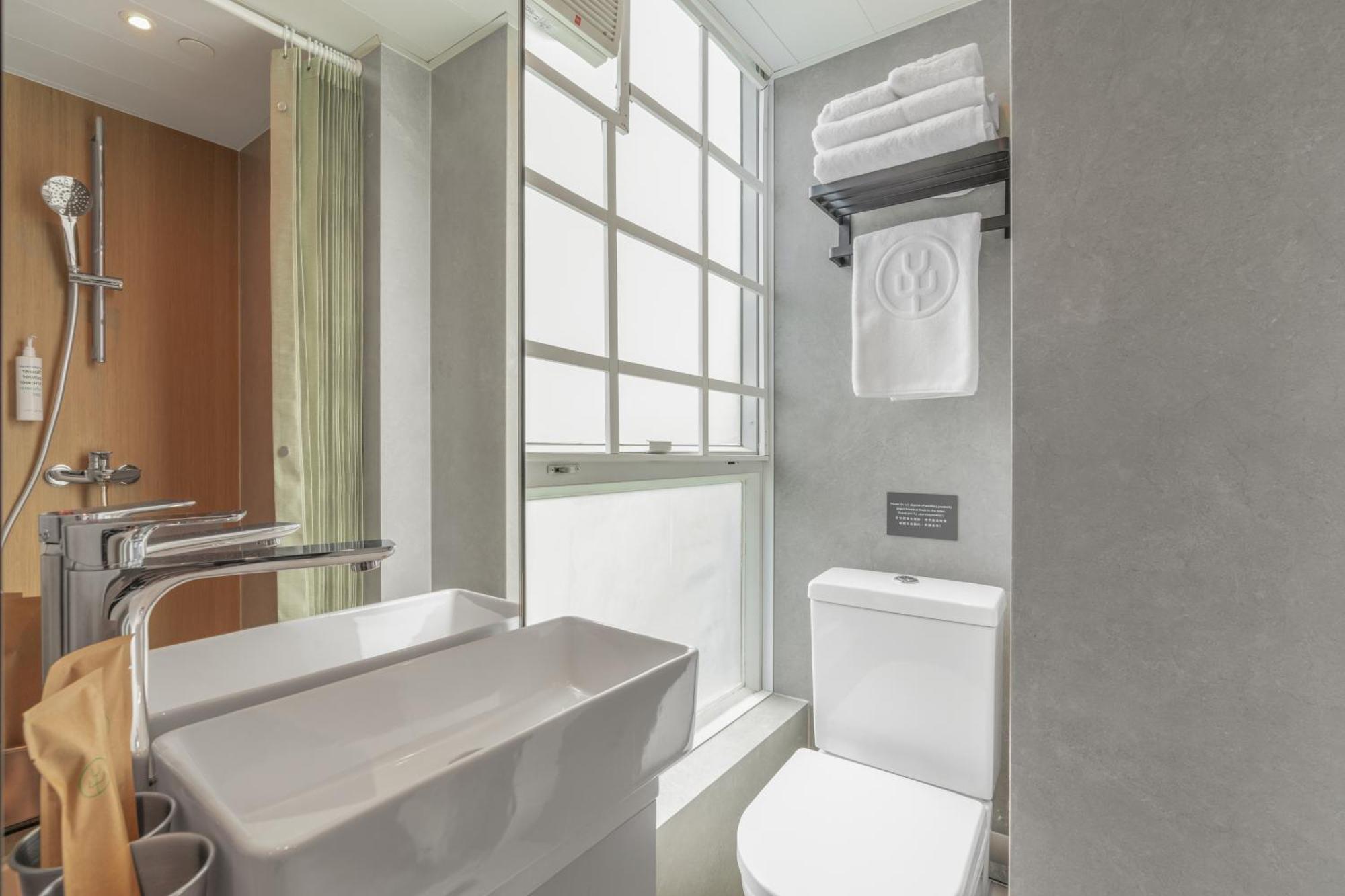 Urbanwood Hung Hom Hotel Hong Kong Exterior photo