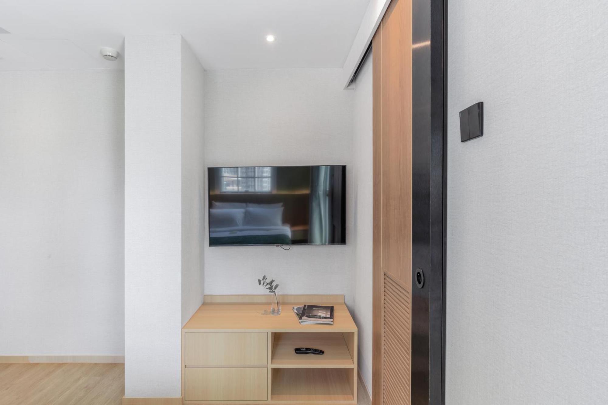 Urbanwood Hung Hom Hotel Hong Kong Exterior photo